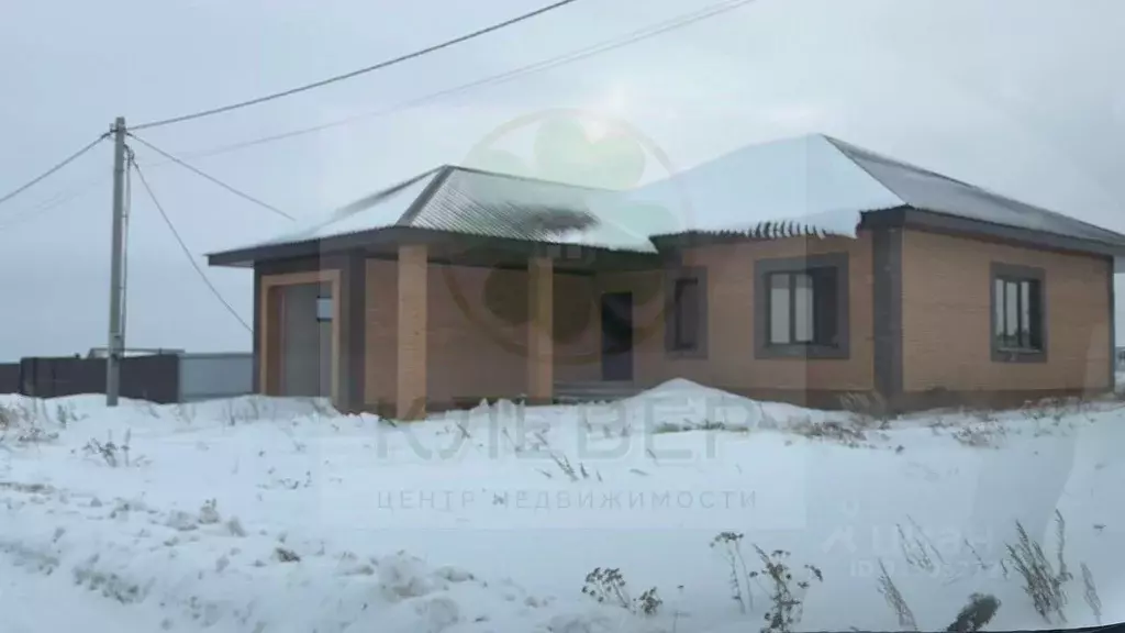 Дом в Башкортостан, Кушнаренковский сельсовет, с. Кушнаренково ул. ... - Фото 2