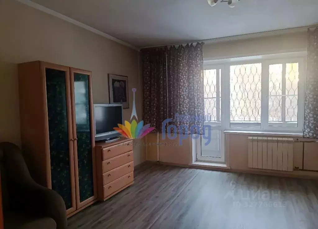 3-к кв. Кемеровская область, Новокузнецк ул. Тольятти, 45А (65.6 м) - Фото 1