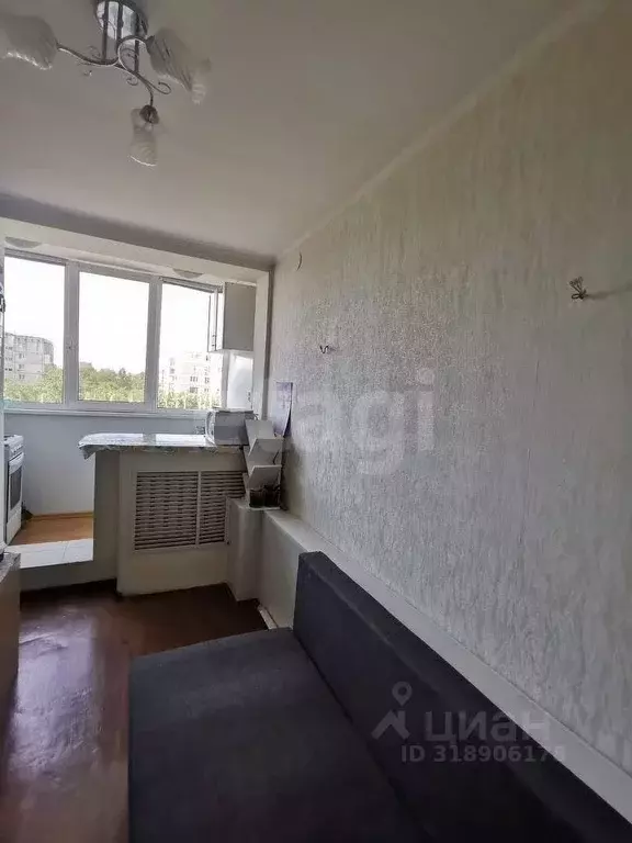 Студия Тюменская область, Тюмень ул. 30 лет Победы, 81 (12.7 м) - Фото 1