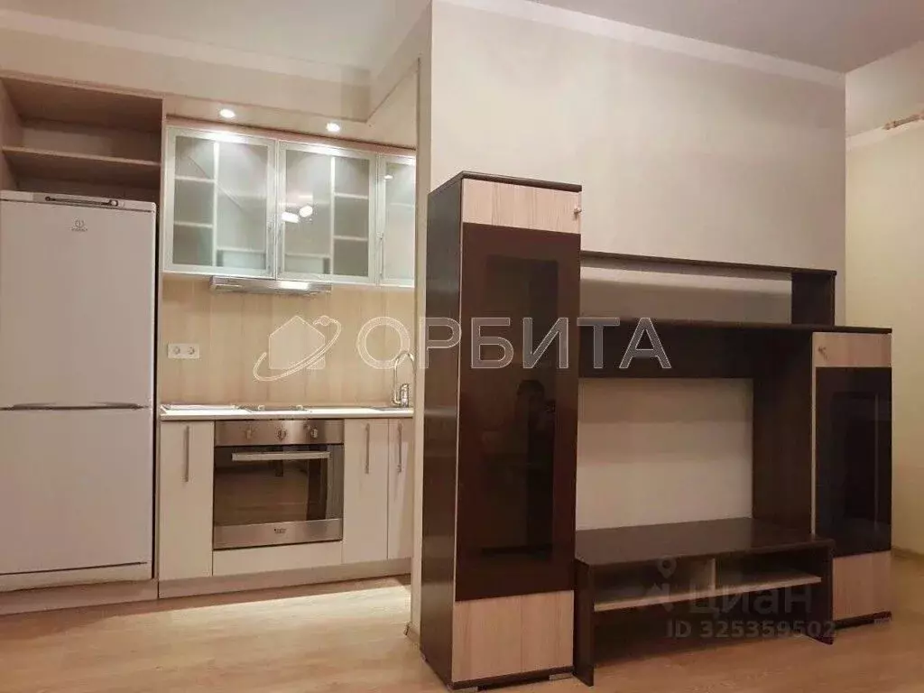 Студия Тюменская область, Тюмень ул. Ю.-Р.Г. Эрвье, 24к1 (29.4 м) - Фото 2