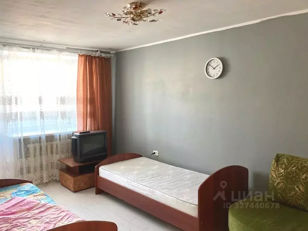 2-к кв. Свердловская область, Ирбит ул. Елизарьевых, 28Б (50.0 м) - Фото 1