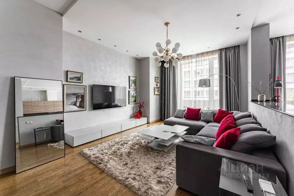 3-к кв. Москва ул. Усачева, 2С3 (140.0 м) - Фото 1