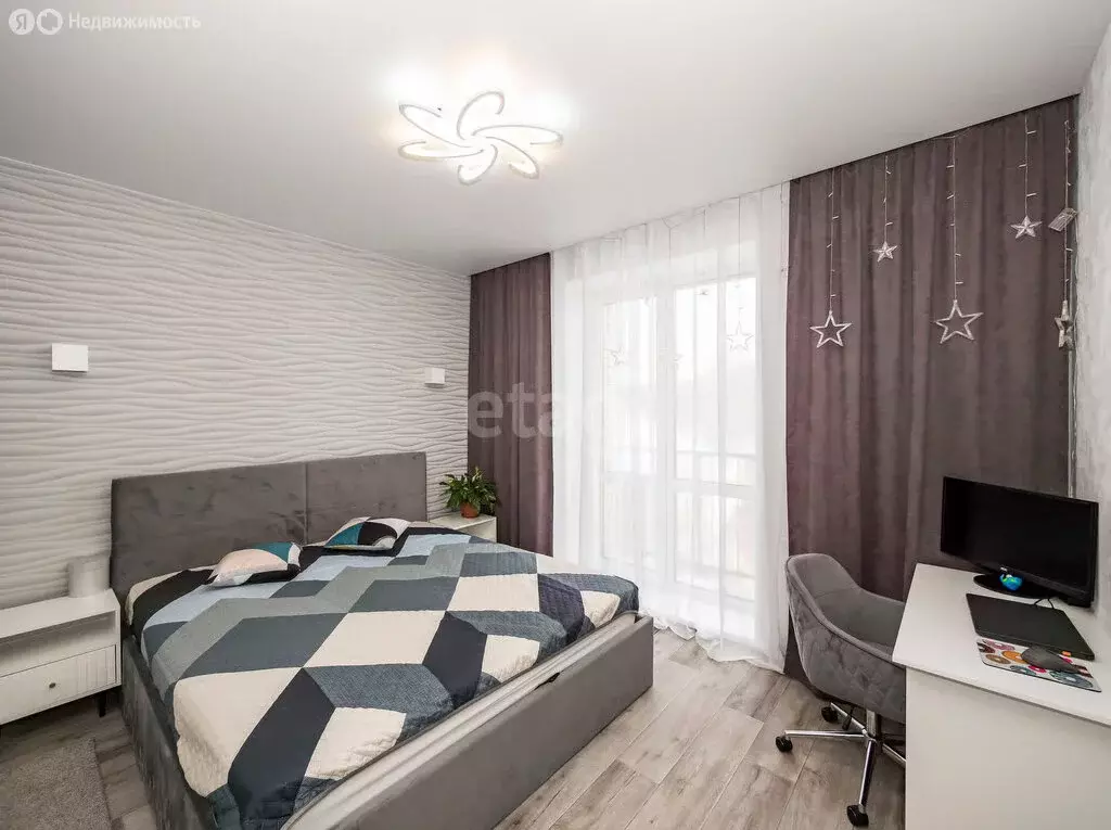 3-комнатная квартира: Садовый, улица Затонского, 105/2 (64.9 м) - Фото 0