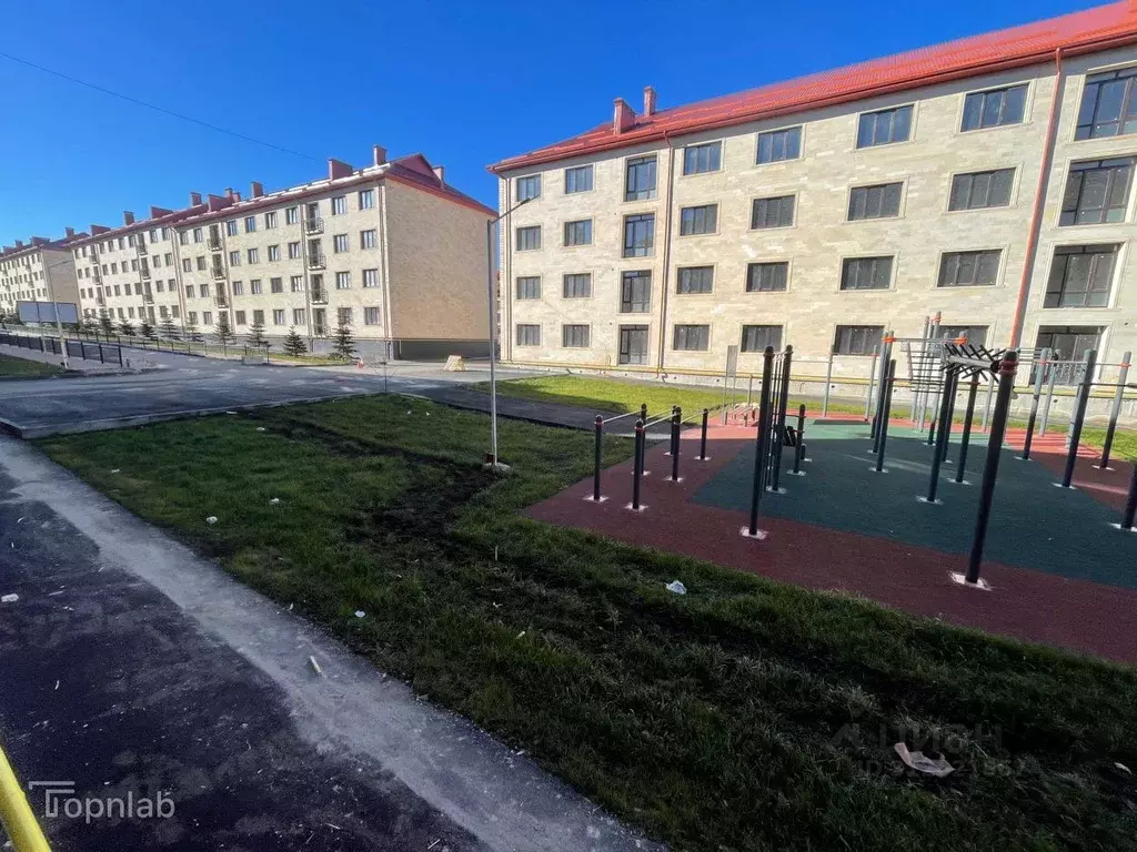 2-к кв. Кабардино-Балкария, Нальчик ул. Шогенова, 50 (65.0 м) - Фото 1