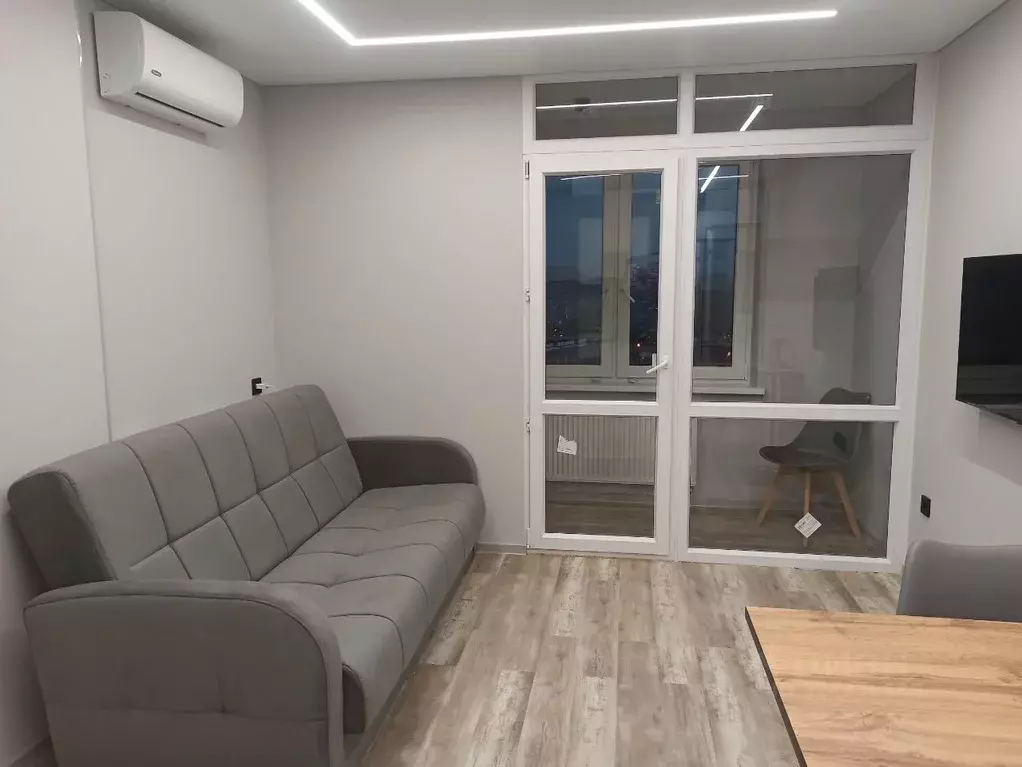 2-к кв. Тюменская область, Тобольск 6-й мкр, 110к3 (36.6 м) - Фото 2