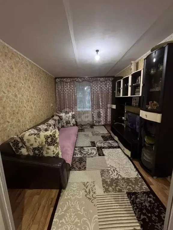 3-к кв. Нижегородская область, Выкса Стахановская ул., 20 (57.6 м) - Фото 0