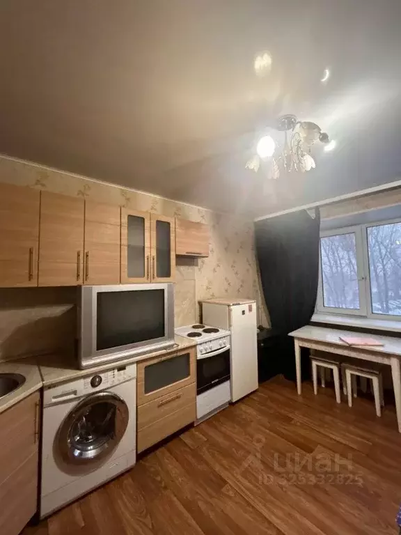 Комната Тюменская область, Тюмень ул. Шишкова, 17 (13.0 м) - Фото 1