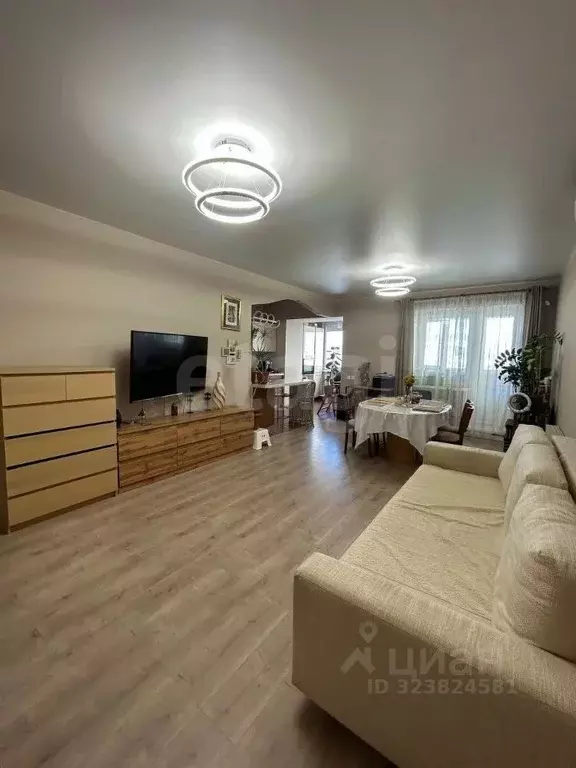 3-к кв. Саха (Якутия), Якутск ул. Федора Попова, 18 (79.3 м) - Фото 1