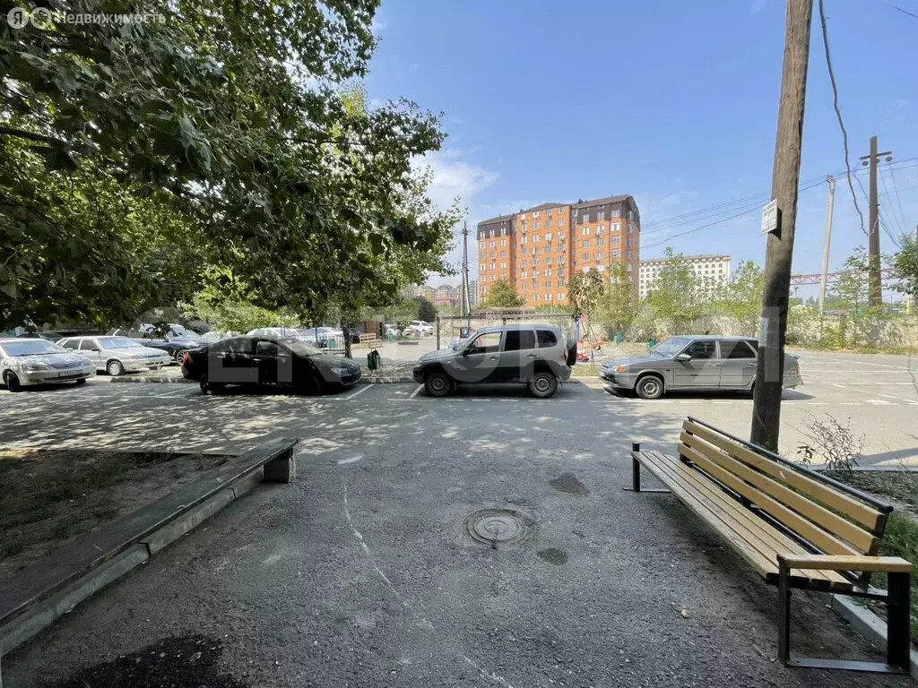 3-комнатная квартира: Махачкала, улица Каммаева, 18Б (76 м) - Фото 1
