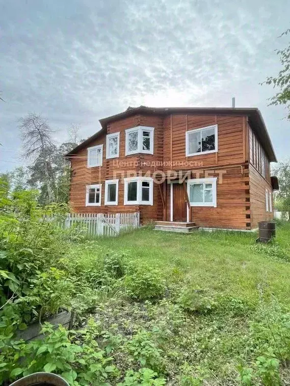 Дом в Саха (Якутия), Якутск проезд Золотая Осень, 5 (215 м) - Фото 1