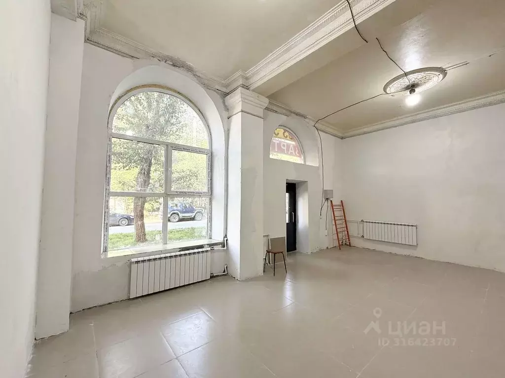 Студия Самарская область, Тольятти ул. Никонова, 6 (50.0 м) - Фото 1