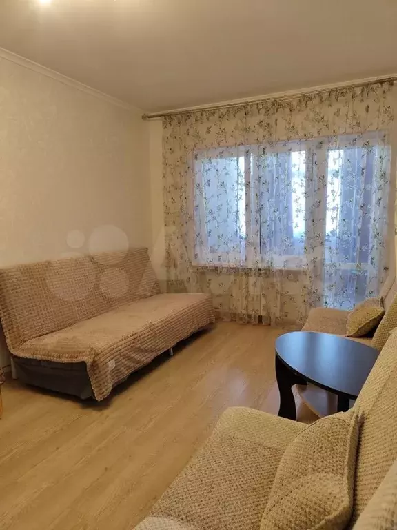 1-к. квартира, 40 м, 1/5 эт. - Фото 1