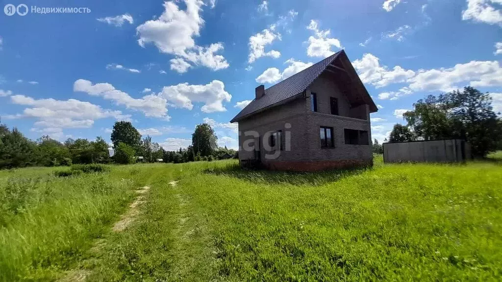 Дом в село Павловское, Школьная улица (150 м) - Фото 0