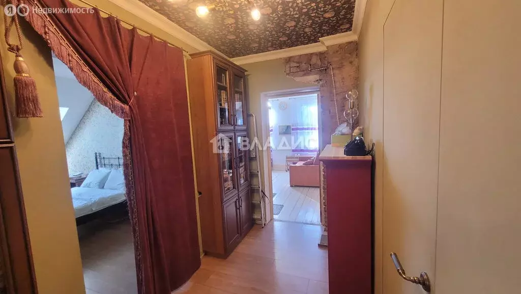 3-комнатная квартира: Калининград, улица Чайковского, 66 (82 м) - Фото 1