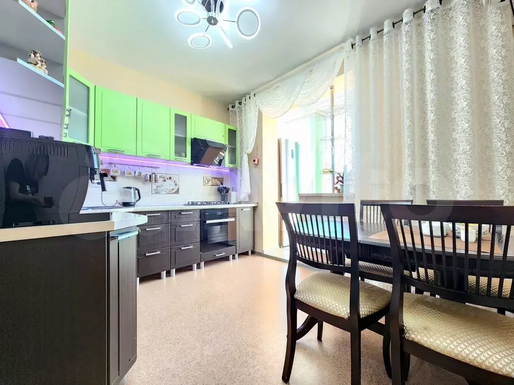 2-к. квартира, 58 м, 5/13 эт. - Фото 0
