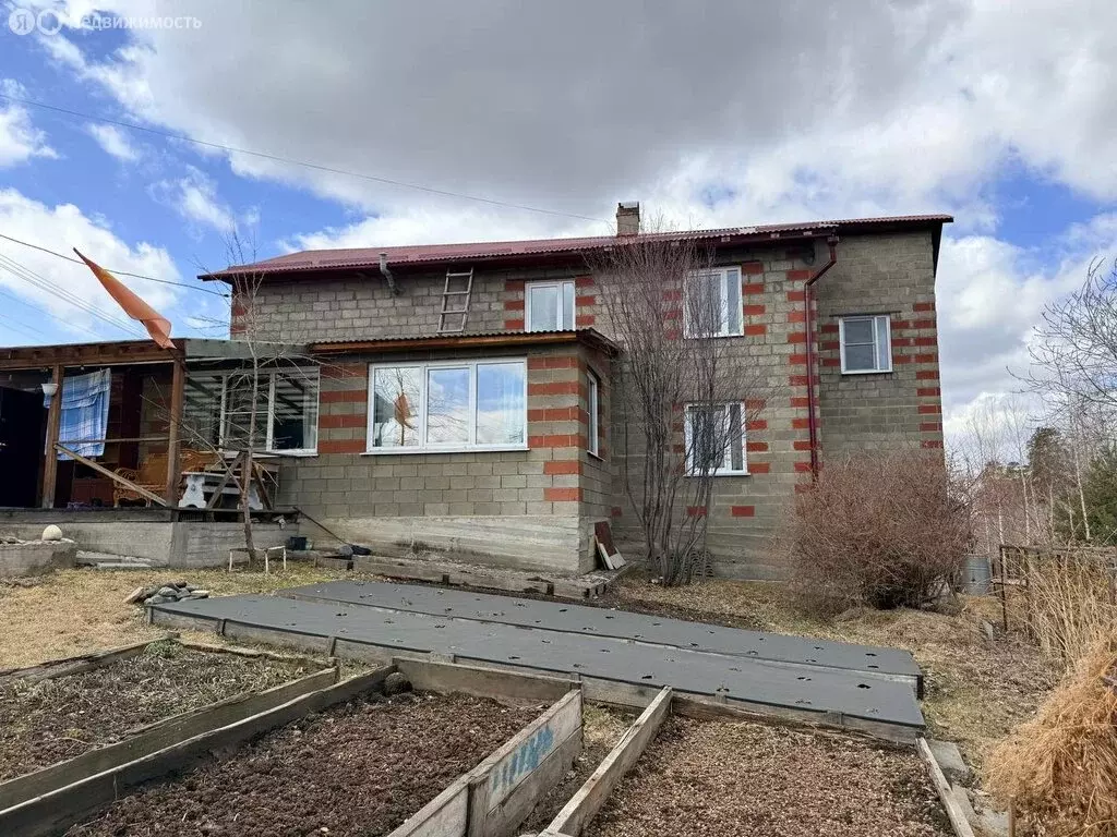 Дом в Иркутск, Кедровая улица (242 м) - Фото 1