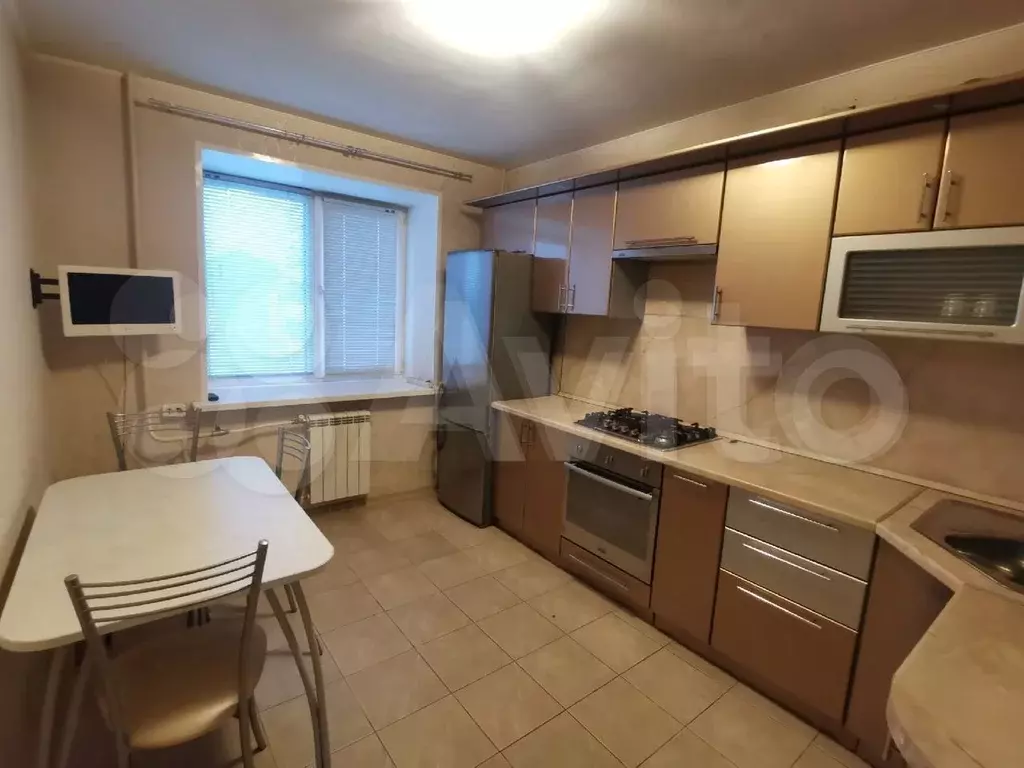 1-к. квартира, 45 м, 4/9 эт. - Фото 0