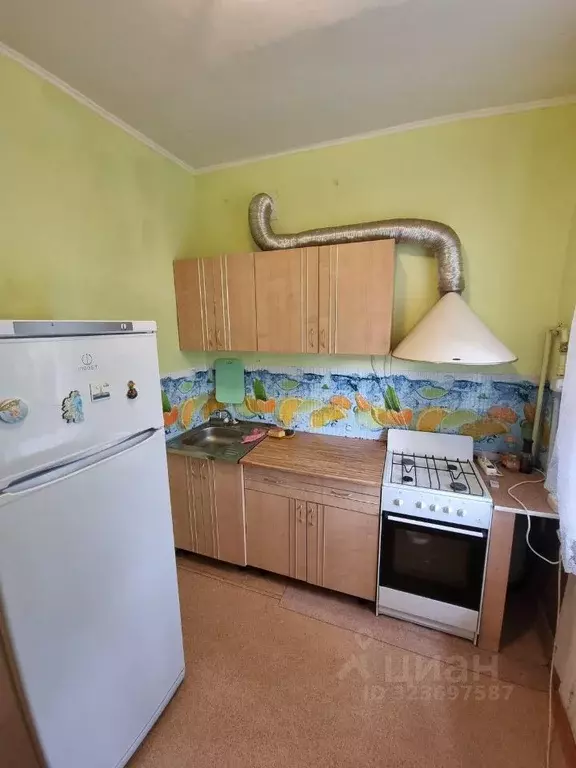 2-к кв. Омская область, Омск ул. 20 лет РККА, 272 (37.0 м) - Фото 1