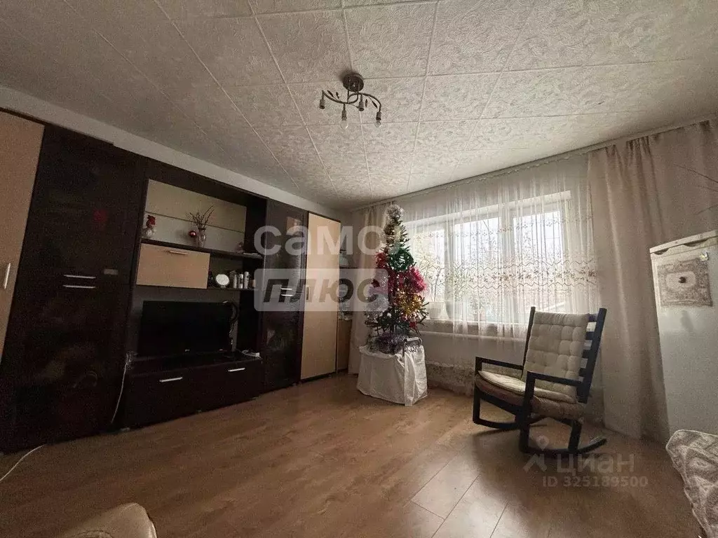 4-к кв. Свердловская область, Ревда ул. Мира, 35 (81.1 м) - Фото 0