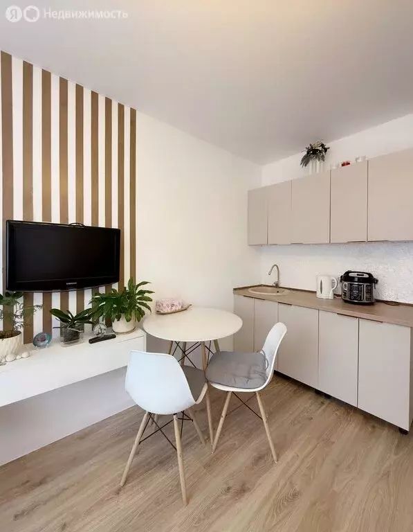 Квартира-студия: Кугеси, Первомайская улица, 20 (24 м) - Фото 1