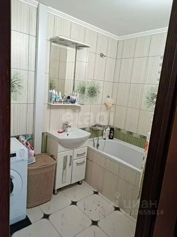 3-к кв. Крым, Красногвардейский район, с. Янтарное ул. Кубракова (69.1 ... - Фото 2