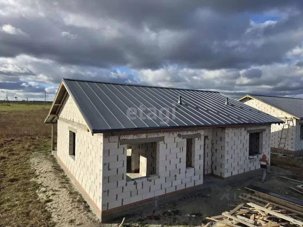 Дом в Калининградская область, Гурьевский муниципальный округ, пос. ... - Фото 0