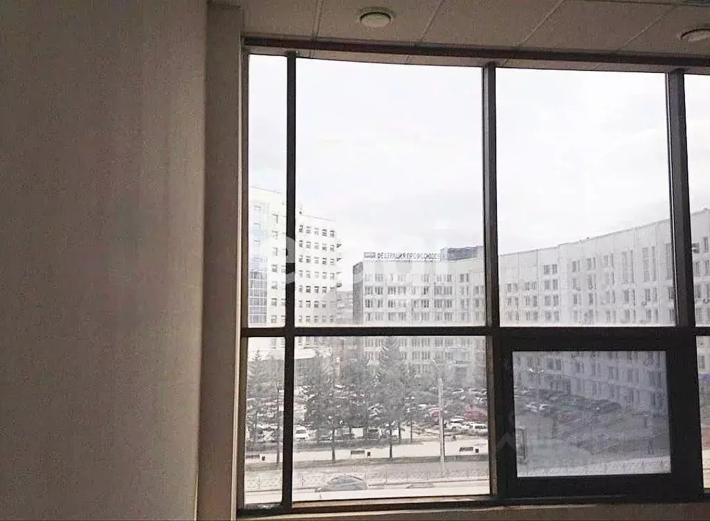 Офис в Красноярский край, Красноярск ул. Карла Маркса, 95к1 (172 м) - Фото 1