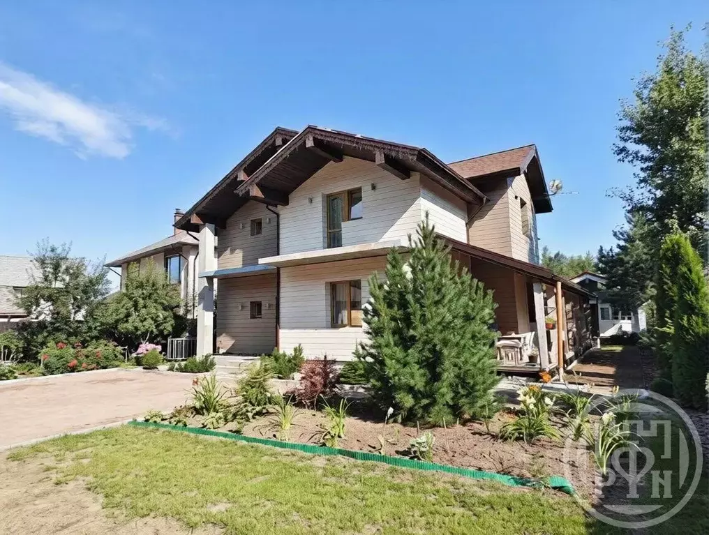 Дом в Санкт-Петербург пос. Стрельна, Заводская ул., 37 (200 м) - Фото 1