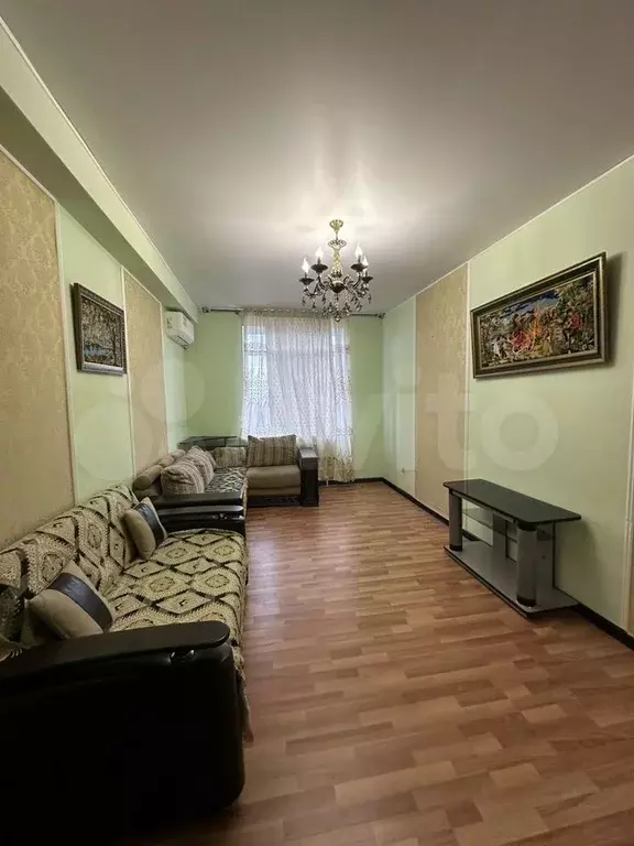 2-к. квартира, 70 м, 2/5 эт. - Фото 1