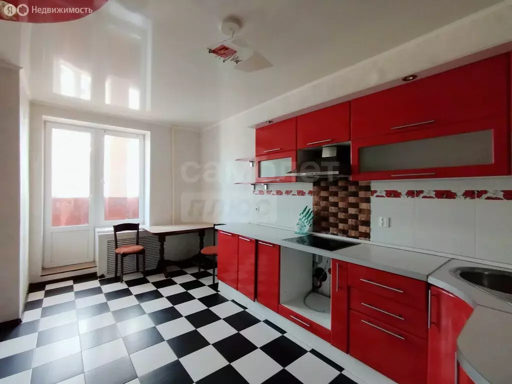 3-комнатная квартира: Оренбург, Салмышская улица, 67/3 (90 м) - Фото 1