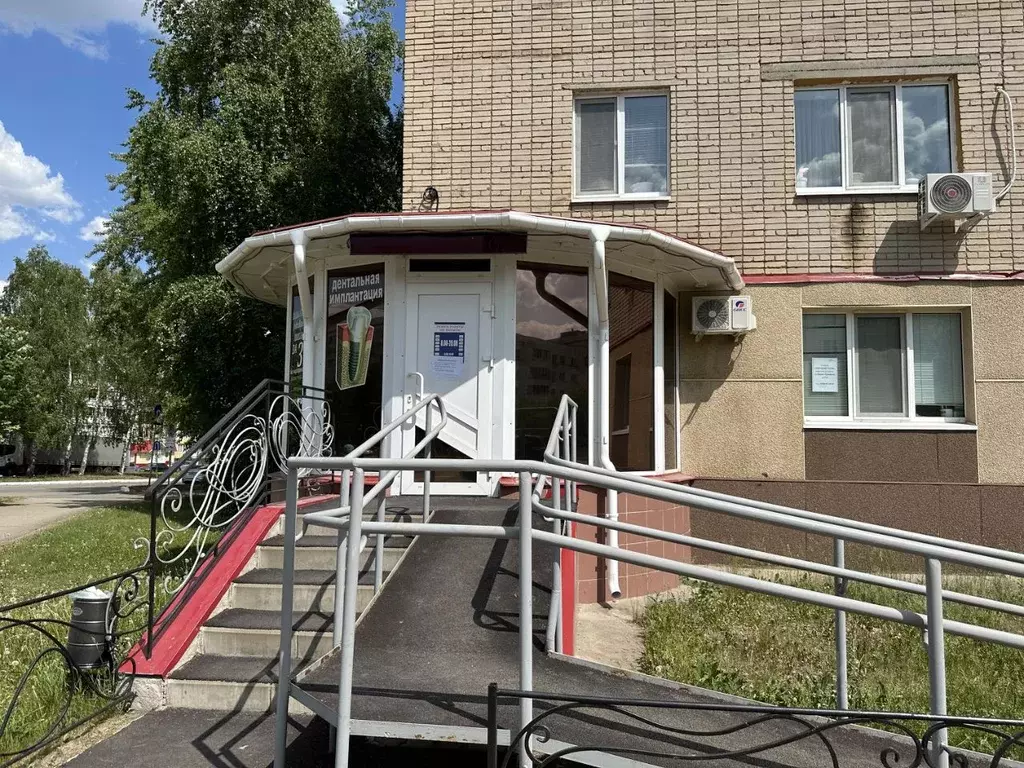 Офис в Татарстан, Елабуга Молодежная ул., 14 (120 м) - Фото 1