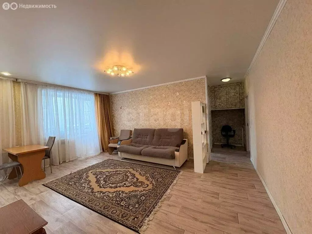 2-комнатная квартира: Бийск, улица имени Героя Советского Союза ... - Фото 2