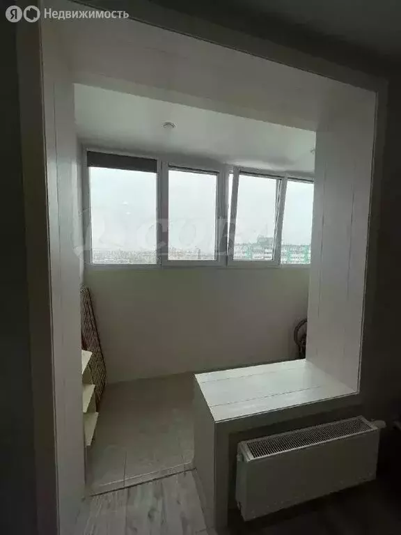 Квартира-студия: Тюмень, Велижанская улица, 66к1 (30 м) - Фото 1