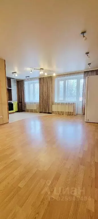 3-к кв. Свердловская область, Екатеринбург ул. Прибалтийская, 11 (71.0 ... - Фото 1