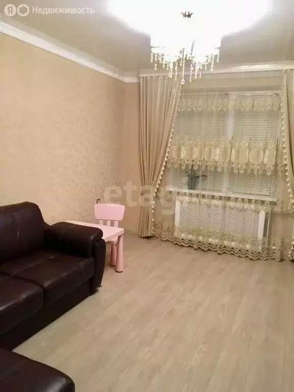 3-комнатная квартира: Стерлитамак, улица Артёма, 70 (70.7 м) - Фото 1