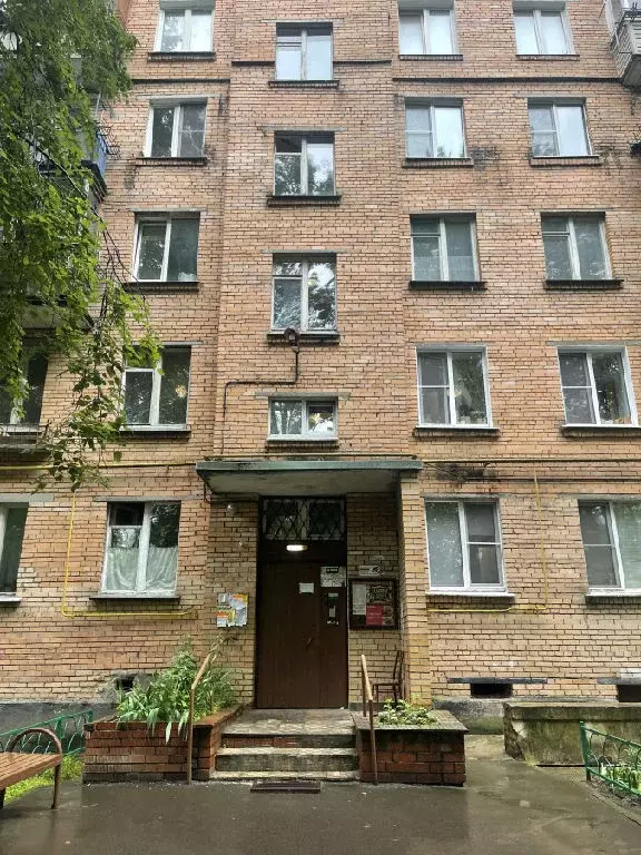 Продается 3-комнатная квартира - Фото 1