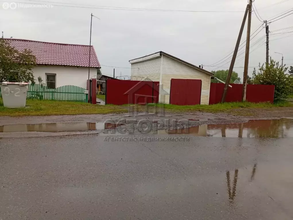 Дом в посёлок городского типа Емельяново, Центральная улица, 9 (67.2 ... - Фото 1