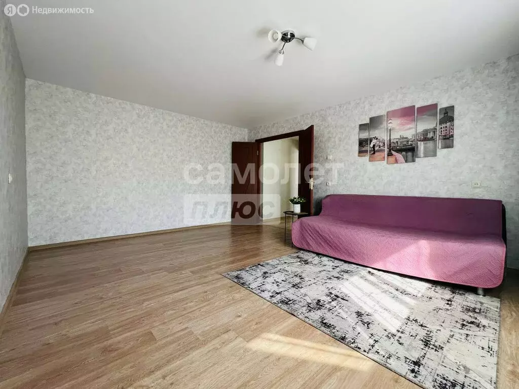 2-комнатная квартира: Екатеринбург, Уральская улица, 54 (42.9 м) - Фото 1