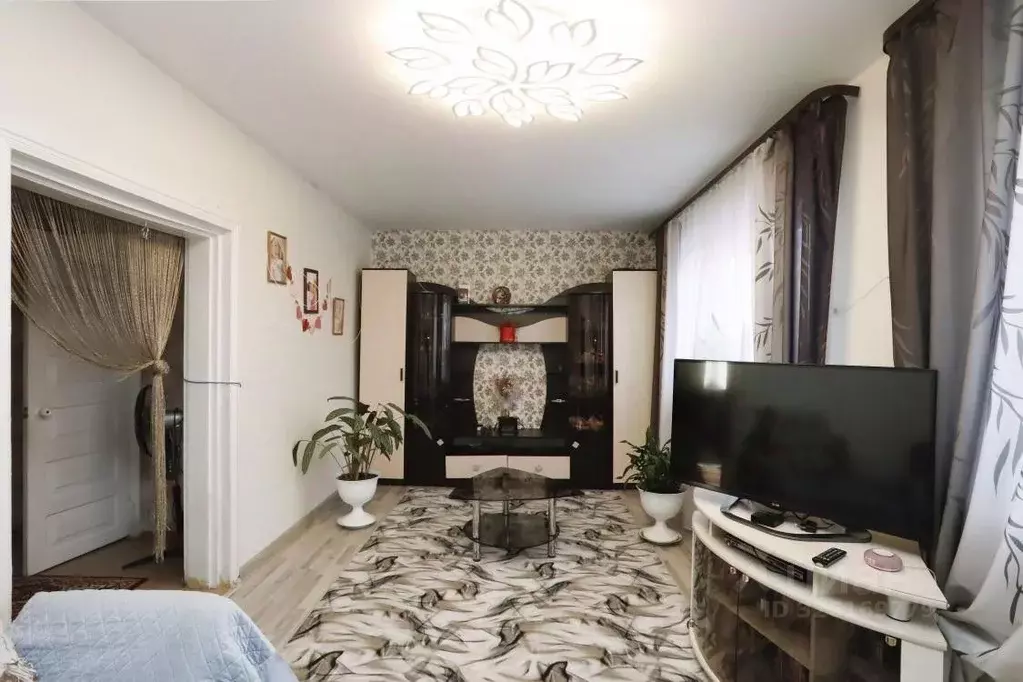 Дом в Иркутская область, Иркутский муниципальный округ, с. Хомутово ... - Фото 2