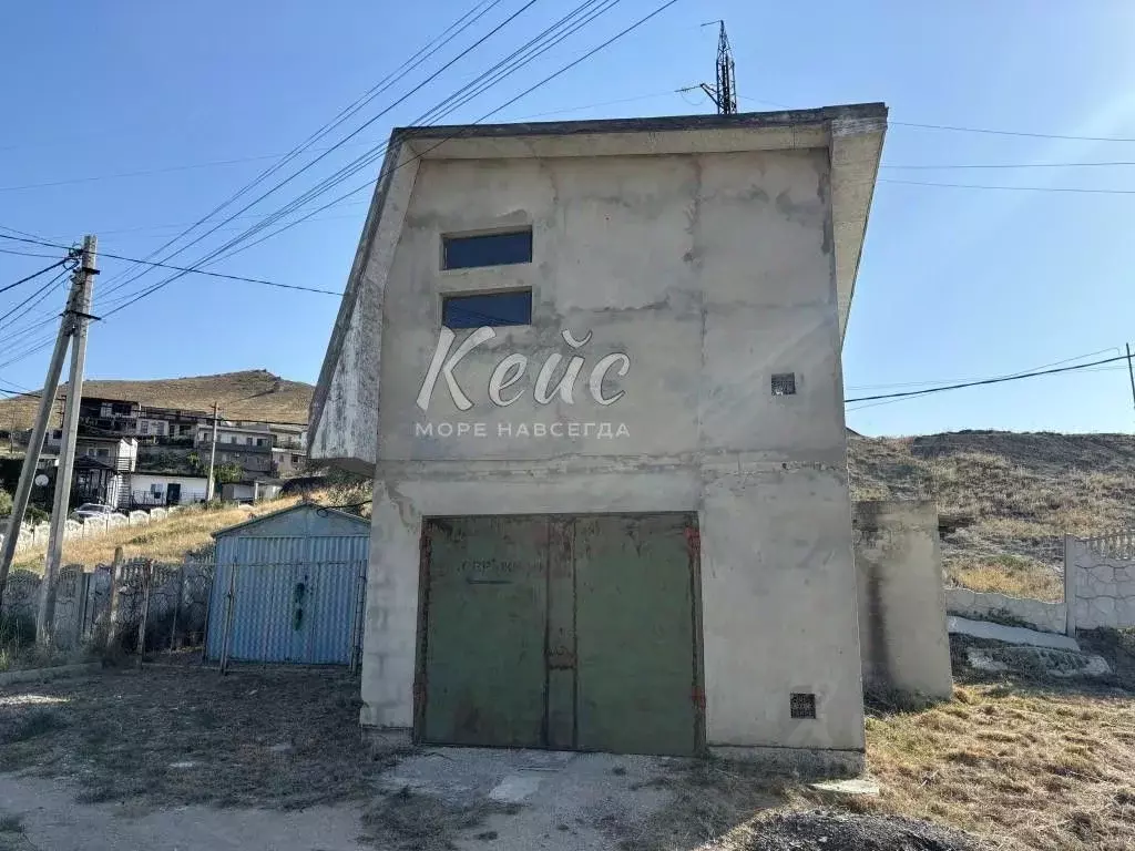 Гараж в Крым, Феодосия муниципальный округ, Орджоникидзе пгт ул. ... - Фото 1