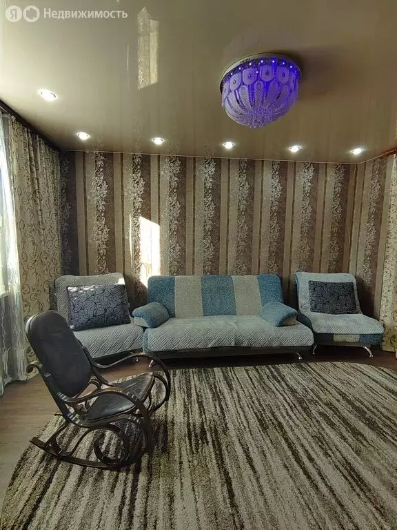 4-комнатная квартира: Усолье-Сибирское, улица Энгельса, 7 (77 м) - Фото 1