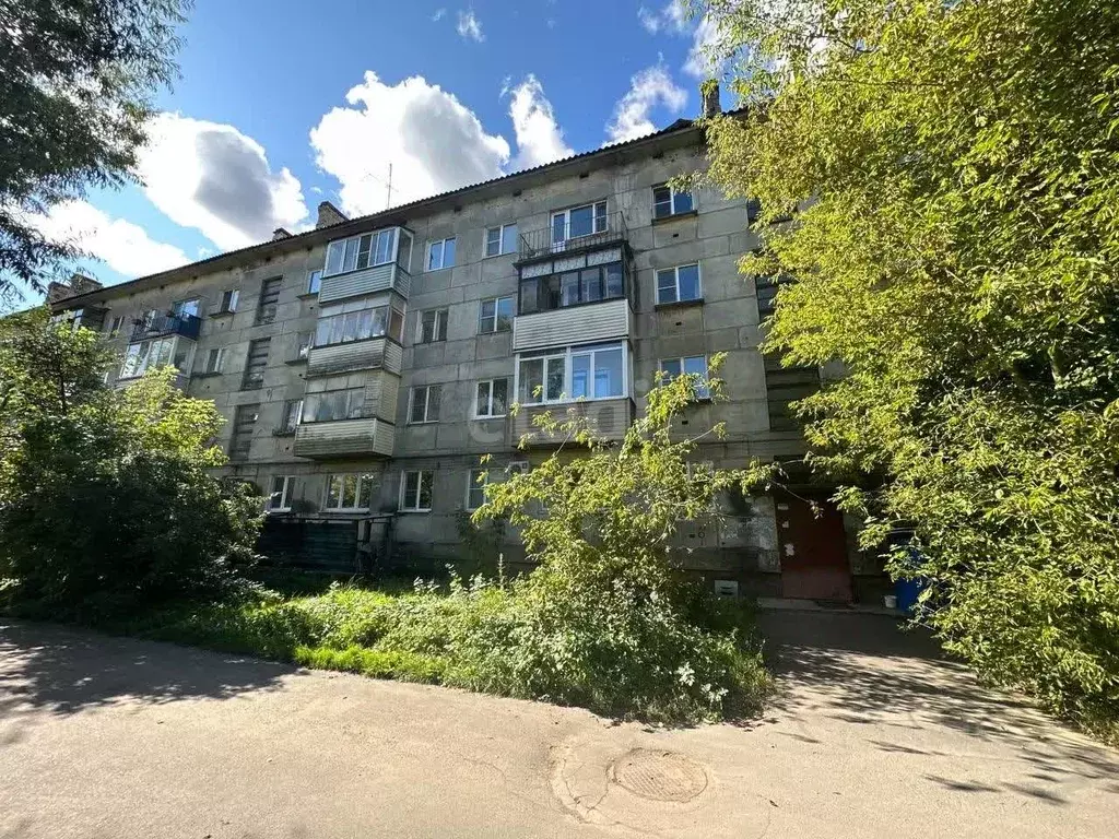 2-к кв. Ленинградская область, Волхов Новая ул., 4 (42.0 м) - Фото 0