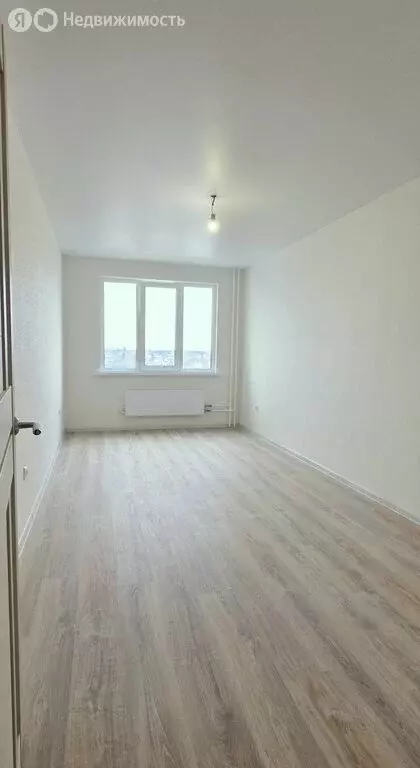 3-комнатная квартира: Курск, проспект Надежды Плевицкой, 15 (83 м) - Фото 1