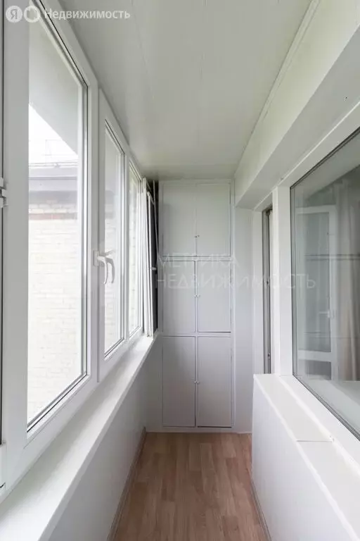 4-комнатная квартира: микрорайон Мелиораторов, улица Мелиораторов, 25 ... - Фото 0