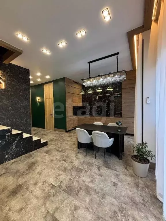 Таунхаус в Свердловская область, Екатеринбург ул. Абрикосовая, 42 (113 ... - Фото 1