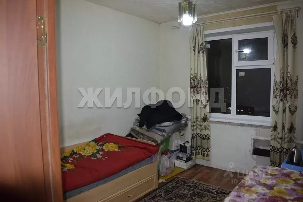 Комната Новосибирская область, Новосибирск Троллейная ул., 132 (9.5 м) - Фото 1