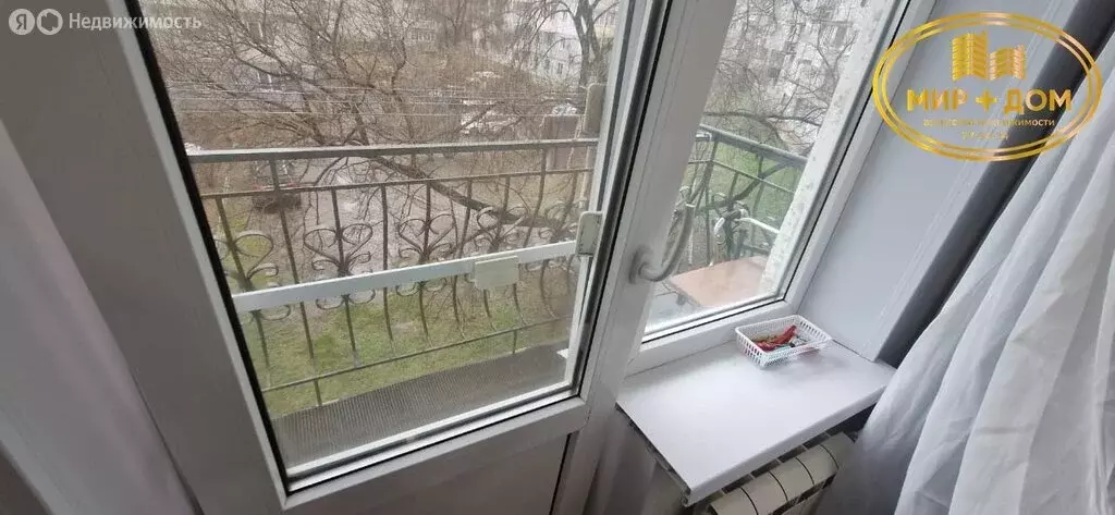 1-комнатная квартира: Находка, улица Постышева, 43 (30 м) - Фото 0