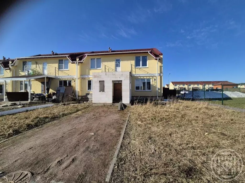 Таунхаус в Ленинградская область, Тосненский район, Федоровское ... - Фото 1