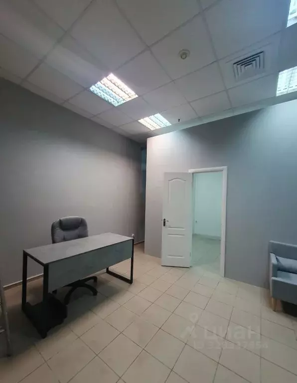 Помещение свободного назначения в Курская область, Курск ул. Ленина, ... - Фото 1