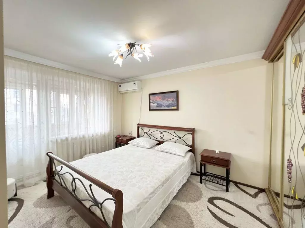 3-к кв. Кабардино-Балкария, Нальчик ул. Толстого (71.5 м) - Фото 1